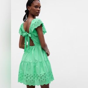 NWT GAP FLUTTER SLEEVE EYELETTE MINI DRESS LARGE